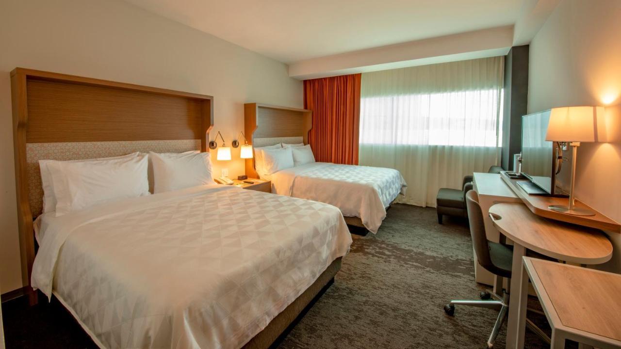 Holiday Inn & Suites - Merida La Isla By Ihg מראה חיצוני תמונה