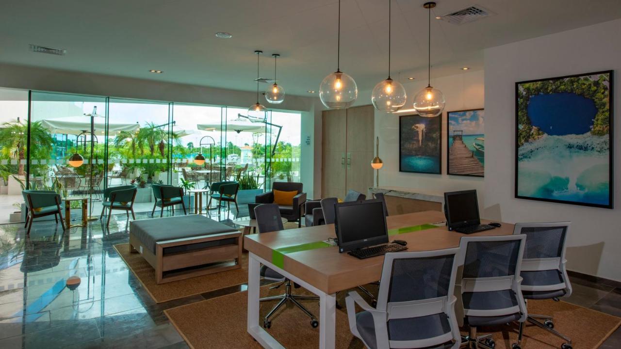 Holiday Inn & Suites - Merida La Isla By Ihg מראה חיצוני תמונה