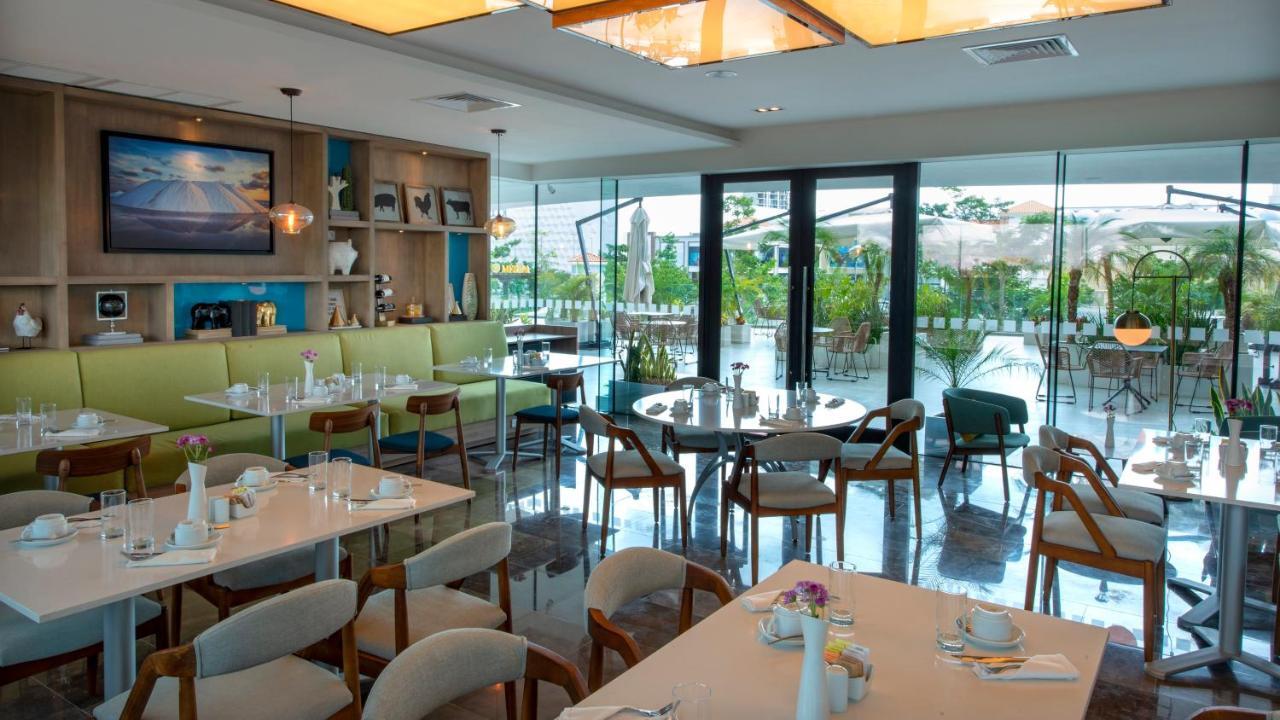 Holiday Inn & Suites - Merida La Isla By Ihg מראה חיצוני תמונה